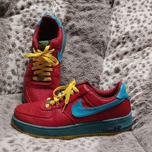 2007 Nike Air "DJ Clark Kent" Low Top Sneakers